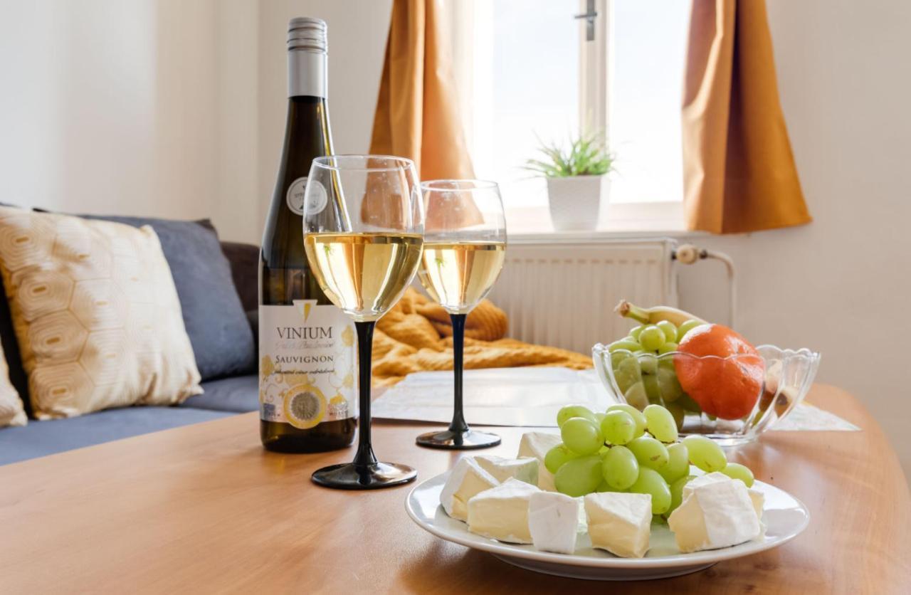 Sunshine Apartment Near The City Center Prag Dış mekan fotoğraf