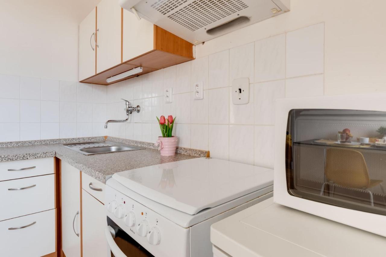 Sunshine Apartment Near The City Center Prag Dış mekan fotoğraf